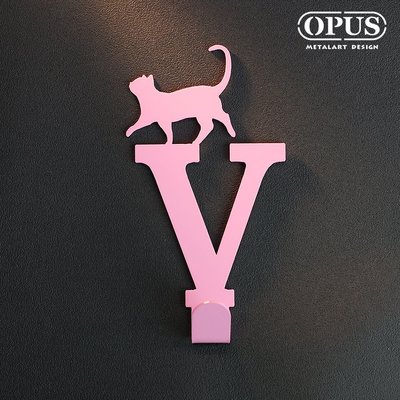 當貓咪遇上字母V 《質感粉》壁飾掛勾 口罩套收納 無痕掛鉤 新居布置裝飾【OPUS東齊金工】HO-ca10-V(P)