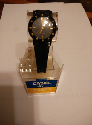 全新CASIO手錶 (美運公司)LQ-69(日本製)【50米防水新潮女時尚錶】
