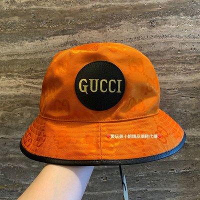 Gucci 橘色GG Logo 字母徽章 漁夫帽顏色好亮!戴起來好好看 效果很好😍😍  男女可戴