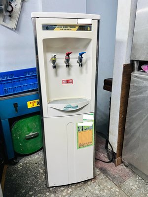 二手飲水機 中古飲水機 冰冷熱飲水機 兩道過濾 92