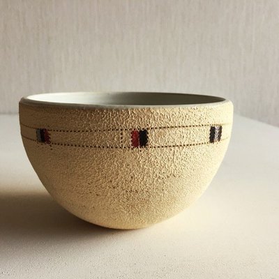 艾苗小屋-日本手工作家手繪淡彩圓型陶土缽