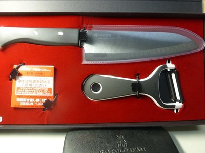 J京瓷KYOCERA 高檔陶瓷刀禮盒-日本製造18公分~中式菜刀。片刀。