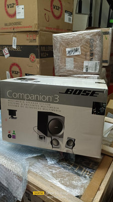 孟芬逸品(高質感電腦喇叭）全新日本進口BOSE COMPATION 3電腦娛樂喇叭，2.1系統，bose的聲音無懈可擊永遠！有了這組電腦喇叭，其他都可以棄而不用