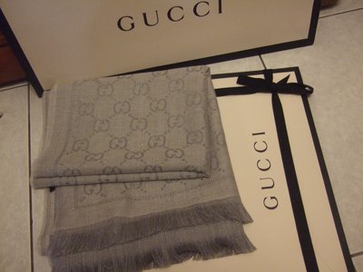 Gucci 淺灰色 大G Logo 羊毛 圍巾