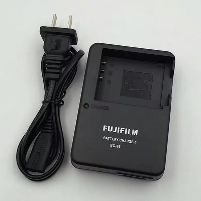 【777運動館】FUJIFILM富士X-S1 X30 X70 X100S X100T F31微單相機NP-95電池充電器