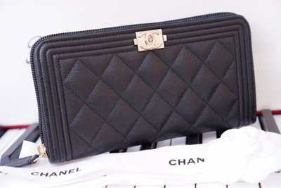 Chanel A80815 Boy zip wallet Boy 荔枝拉鍊長夾 黑 淡金