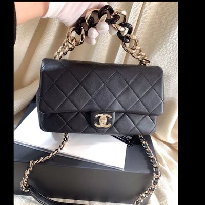 小巴黎二手名牌 真品 新款 Chanel 雙鏈 handle黑金 手提 斜背 壓克力 卡袋盒