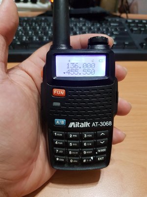 Aitalk AT-3068 VHF UHF 雙頻無線電對講機 (附電池+天線+背夾)功能正常 $1600 扒10