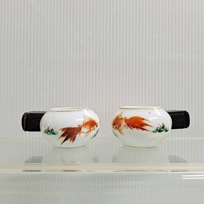 [ 三集 ] 早期品 小型鳥 飼料杯 一對 適綠繡眼等 高約:3公分 材質:瓷.木材 E9