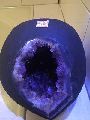 巴西開運圓洞 紫水晶 紫晶洞 可愛鯊魚嘴 長20 高20 厚26 深18 9.6公斤  紫晶簇 紫晶鎮 雷公蛋 紫水晶洞