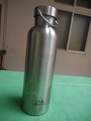 2手~YOKOZUNA 316雙層不銹鋼真空保溫瓶 保冷保溫杯(750ml)