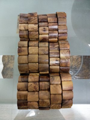 越南一級品肖楠木手排、佛珠~水磨、香噴噴~ (非檜木聚寶盆、檜木盒、龍柏、牛樟、崖柏)