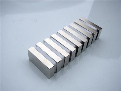 WIN 五金 方型強力磁鐵 長15mm*寬13mm*厚3mm 釹鐵硼 強力磁鐵 鍍鎳銅鎳 耐溫80度