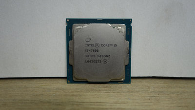 Intel® Core™ i5-7500 ,, 3.4 GHZ (MAX 3.8 GHZ) / 6M ,,4核心/4執行緒,,1151腳位...,無散熱風扇