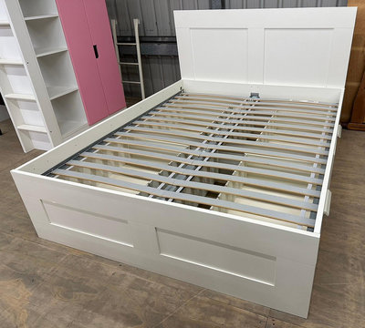 盡其用二手家具生活館 IKEA BRIMNES經典白色四抽5X6.2雙人床架(床頭可收納)/標準雙人床箱 自取價6800