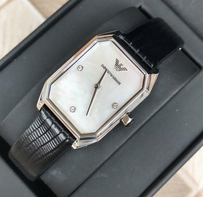 EMPORIO SRMANI 方型珍珠貝母錶盤 黑色真皮皮革錶帶 石英 女士手錶 AR11148 方型錶 亞曼尼腕錶