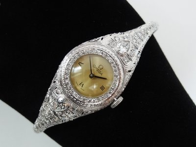 【讀冊人的老傢俬】OMEGA滿鑽全白金(鉑金)軟硬式鑽錶,手上鍊機械女錶,約1910 老錶 古董錶 懷錶