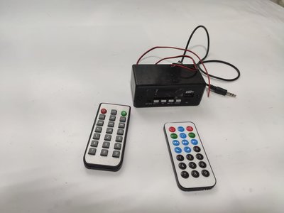 二手 藍芽接收器 附遙控器 全配 MP3 USB 播放器 支援 FM電台 12V供電 ( 台中可自取 )