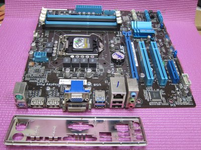 【1155 腳位】ASUS BM6675 P8Q77-M 主機板，四組DDR3插槽，VGA&amp;DVI&amp;雙DP 輸出，附檔板