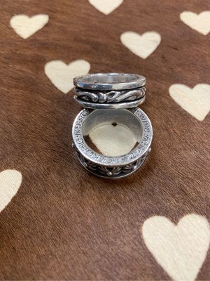 Chrome hearts 藤蔓 旋轉戒