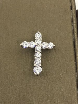 國際精品當舖 精美鑽石💎鑲工十字架 10P=52分 白金PT900鑽墜 a4580