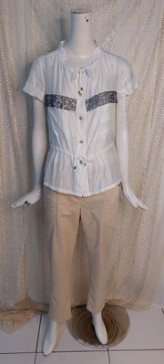W130綠苑服飾林芬蘭設計珍珠白收腰氣質上衣9
