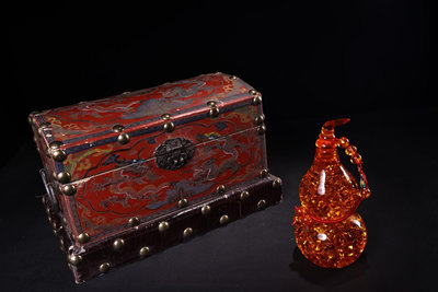 珍品舊藏收清代宮廷御藏花琥珀雕刻葫蘆品保存完好 造型獨特別致 配老漆器盒子3460
