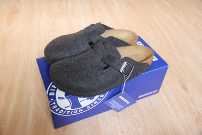 全新日本限定 博肯Birkenstock Boston 灰色羊毛氈窄版拖鞋(女用)