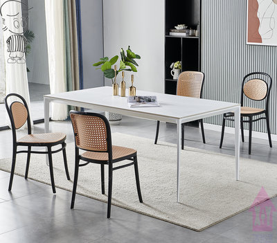 【X+Y 】艾克斯居家生活館      餐桌椅系列-克拉克 4.6尺白色岩板餐桌.不含餐椅.腳架鋁製腳鐵製框架.摩登家具