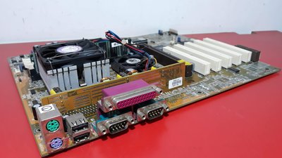 ASUS A7V133-C REV:1.05 AMD 462 主機板 附 CPU+記憶體
