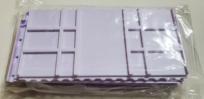 全新  DIY 組裝  面紙盒  耐用塑膠板   貨櫃形狀   有組裝說明  原價200元