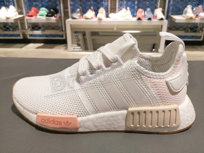 【Dr.Shoes 】Adidas NMD R1 PK Boost 女鞋 白 乾燥玫瑰 編織 休閒鞋 BC0237