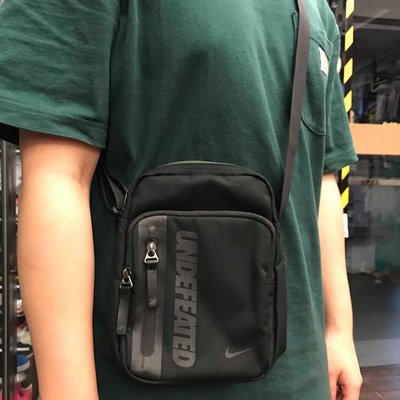 Nike undefeated side outlet bag