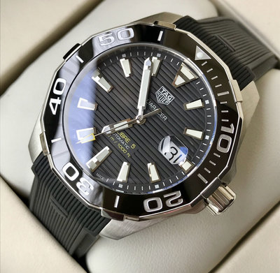 TAG HEUER Aquaracer Calibre 5 陶瓷圈 黑色面錶盤 黑色橡膠錶帶 男士 自動機械錶 WAY201A.FT6142 豪雅 潛水錶