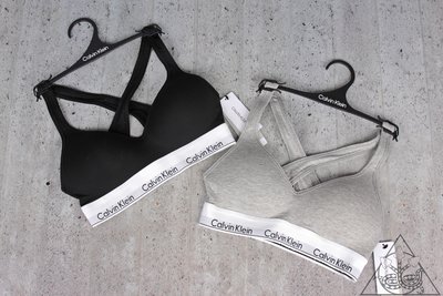 【HYDRA】Calvin Klein Lightly Lined Bralette 運動內衣 襯墊 交叉【CK06】