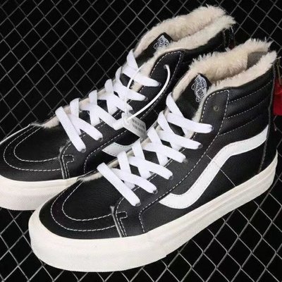 【熱賣精選】VANS 萬斯官方正品 秋冬新款經典皮面拉鏈加絨百搭復古板鞋ins情侶鞋