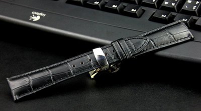 20mm黑色~可替代浪琴 seiko citizen oris....原廠錶帶壓鱷魚皮紋錶帶,雙按式不鏽鋼蝴蝶彈扣