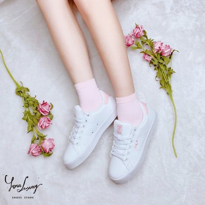 【Luxury】韓國 FILA 綁帶款 休閒鞋 新款 草莓牛奶 當紅款 復古休閒鞋 網球鞋 限量 F1XKZ0160