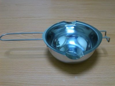 不鏽鋼隔水加熱碗、融化碗（可用於巧克力、奶油，牛奶）