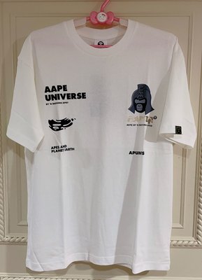 全新日系專櫃正版Aape 男款上衣棉T +吊飾（米白色S號）