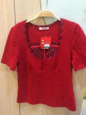小花別針、專櫃品牌【MA TSU MI 】全新紅色上衣