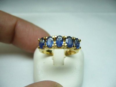 [吉宏精品交流中心]5P 天然藍寶石 黃K金 造型 戒指(線戒)