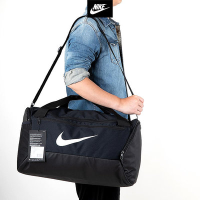 籃球包專柜正品Nike健身訓練斜挎籃球桶包單肩拎包男女運動包BA5957-010