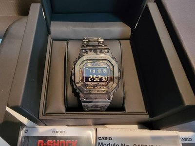 現貨只有一只 CASIO G-Shock GMW-B5000TCM-1 黑迷彩 絕版品 全新正品 已售出
