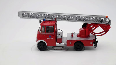 Ixo 1:43 Mercedes-Benz L319賓士消防車云梯合金汽車模型金屬玩
