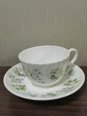 日本回流瓷器英產明頓MINTON骨瓷咖啡杯一套細節如圖