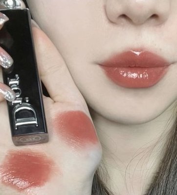 Dior專賣 Christian Dior 迪奧 癮誘唇膏 #524 太妃糖奶茶  / 玫瑰棕色