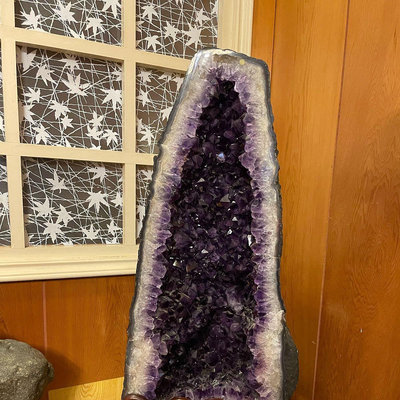 大晶洞…最高等級烏拉圭大紫水晶洞-重:59.8kg