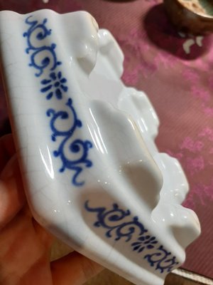 金欣古玩，台灣早期件，中華陶瓷，青花手工水仙盤～0627～