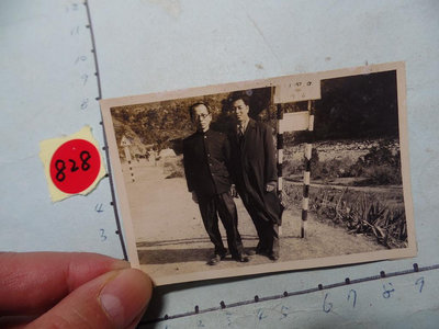 屏東 石門 老公車站牌 ,,古董黑白,照片,相片